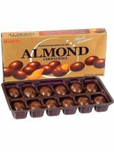 Миндаль в шоколаде Lotte Almond choco balls 46 г