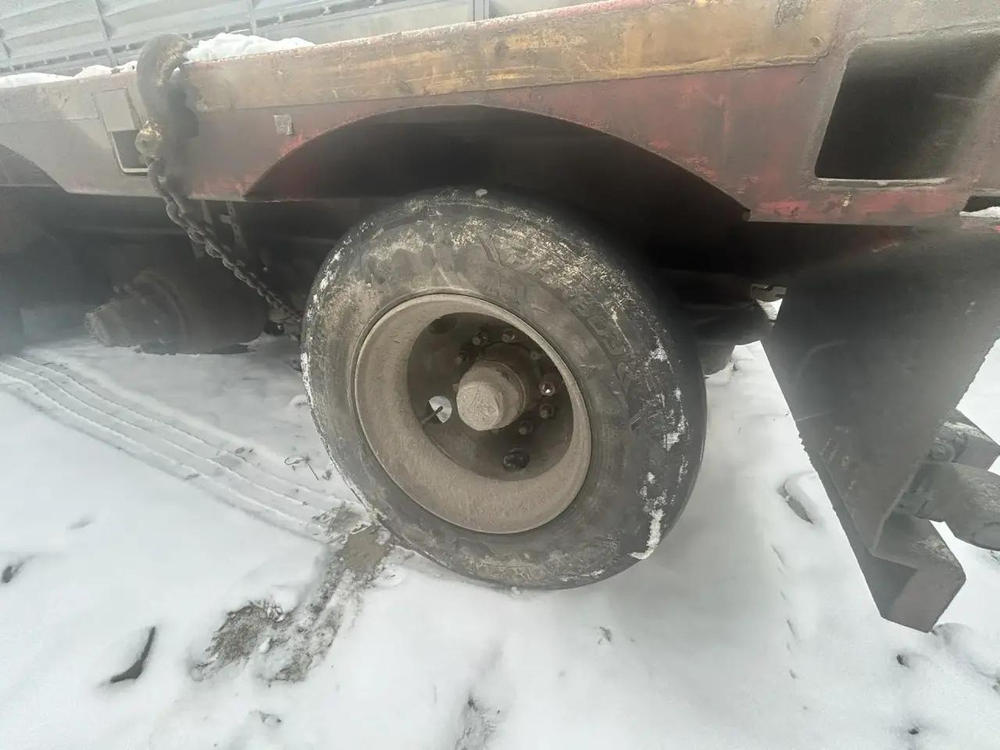 Спецприцеп 9942* Полуприцеп тяжеловоз 4 оси 994294 (Не раздвижной)