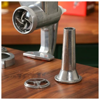 Насадка на мясорубку для колбасы 23 мм