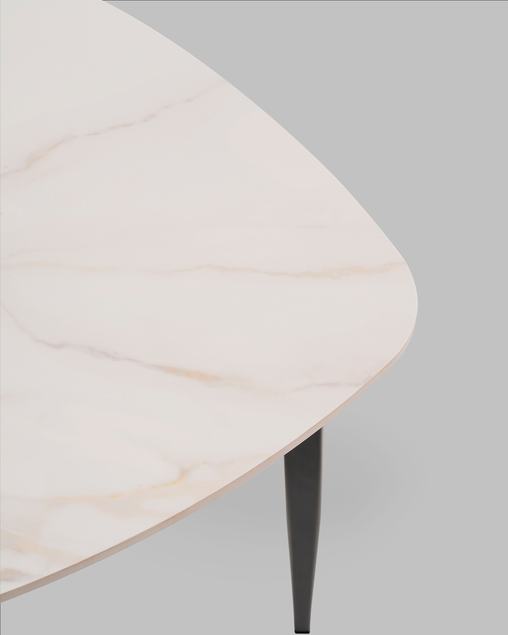 Журнальный столик Alara светлая керамика