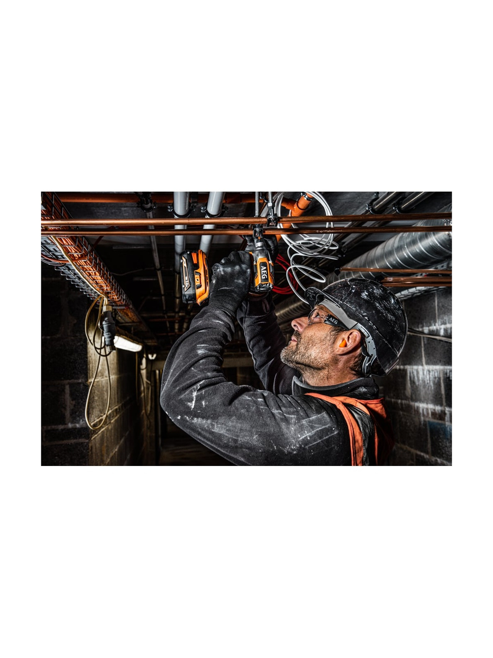 Бесщеточный аккумуляторный импульсный винтоверт BSS18SBL-0 AEG 4935472278