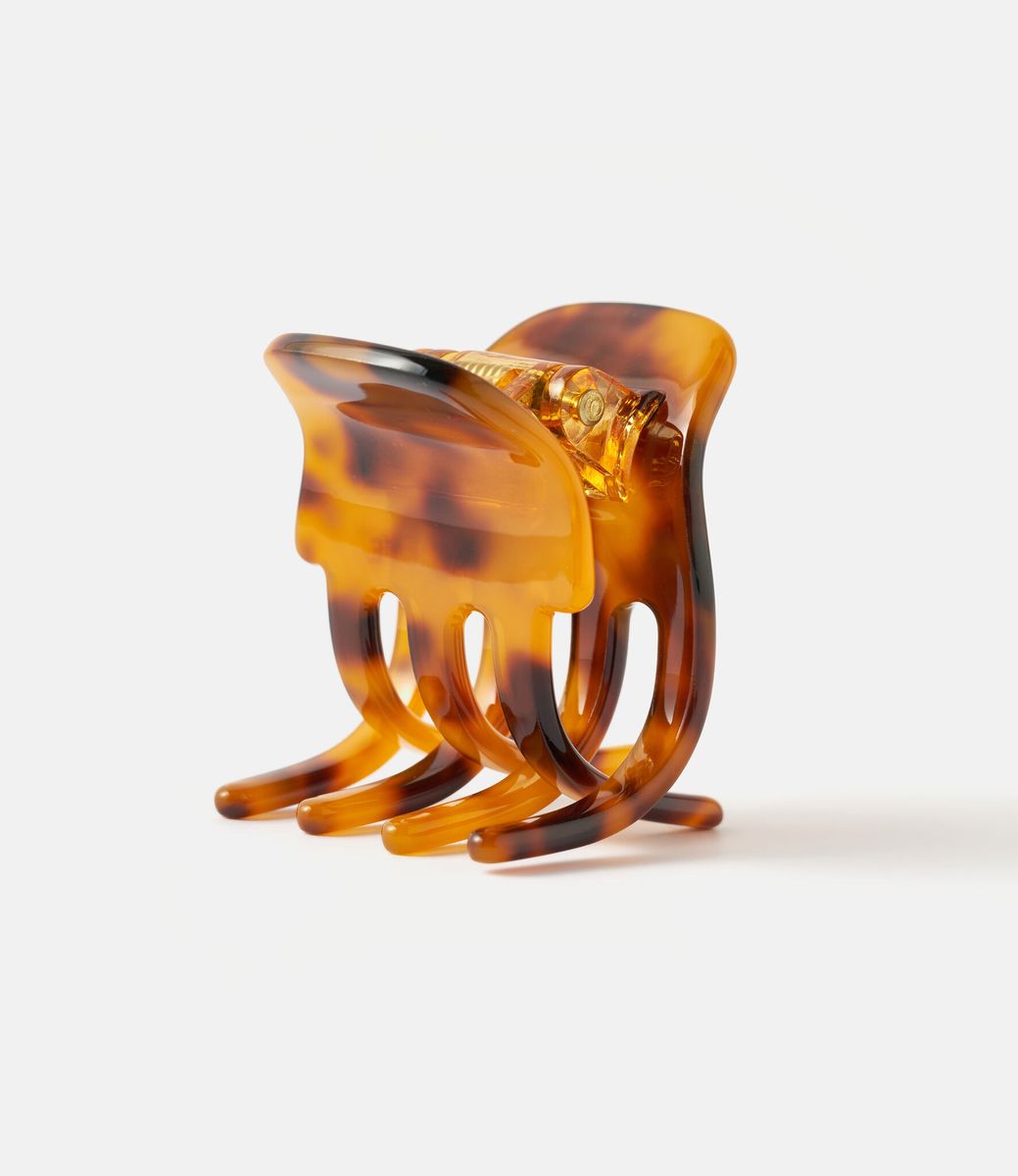 Machete Mini Claw in Amber — заколка из ацетата