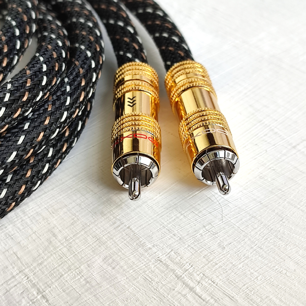 DAXX R100 Аудио кабель с серебренными жилами класса High End