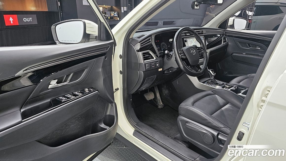 KG Mobility (Ssangyong) Beautiful Korando Бензин 1.5 2WD C5 (12.2020)