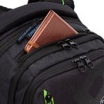 Рюкзак GRIZZLY школьный, анатомическая спинка, 3 отделения, для мальчиков, черно-салатовый, 42х31х22 см, RU-238-2/1