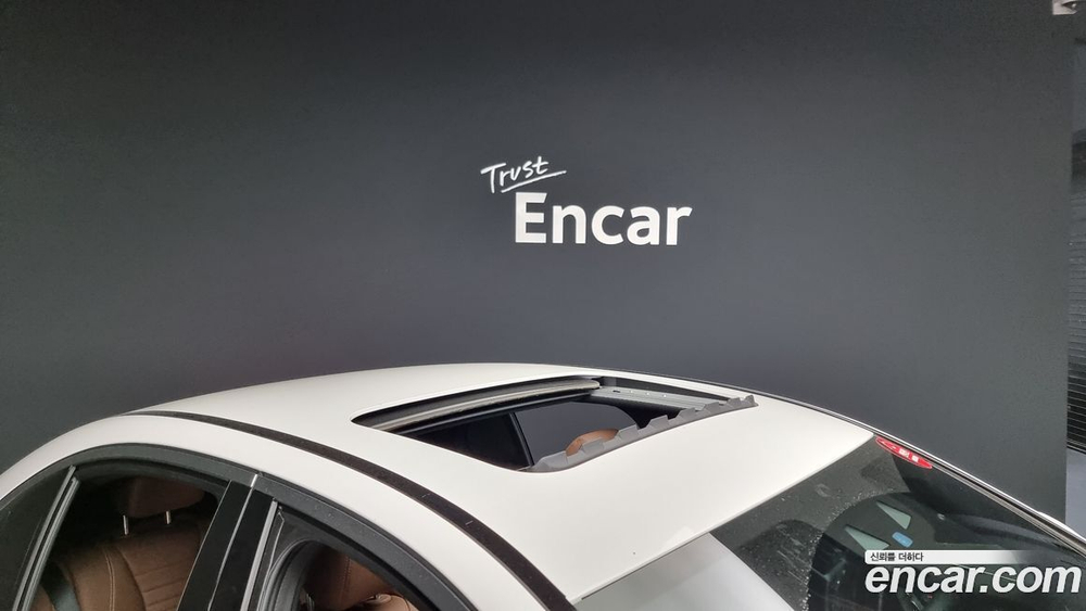 Mercedes-Benz E-Class W213 E250 AMG Line (08.2023)