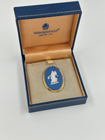 Брошь Wedgwood синяя