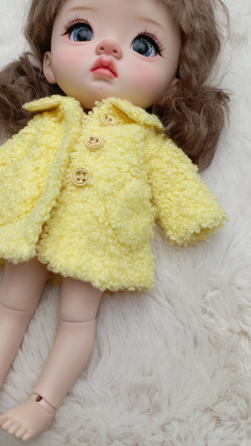 Пальто желтое