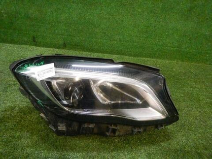 Фара правая Mercedes GLA x156 (2017-2020) LED