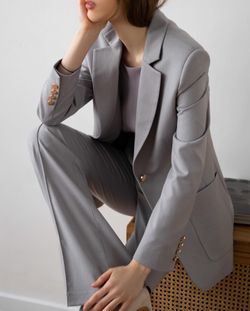 Пиджак полуприлегающий серый из итальянской вискозы