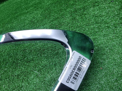 Молдинг переднего бампера Toyota Camry xv70 20-нв