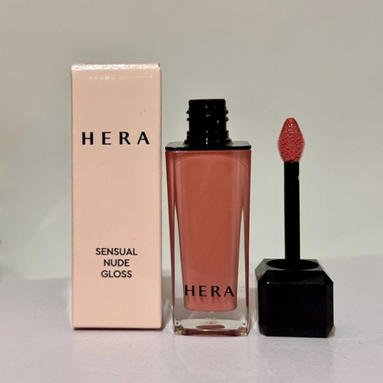Помада-блеск для губ Hera Sensual nude gloss. Тон 422