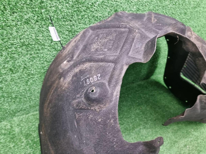 Подкрылок передний левый Porsche Cayenne 958 10-14