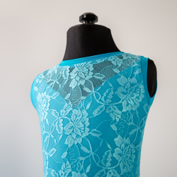 платье для танцев с гипюром