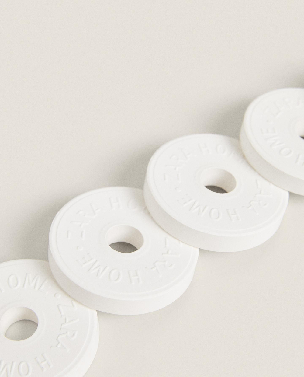 Zara Home - Набор ароматизированной саше white powder (6 шт)