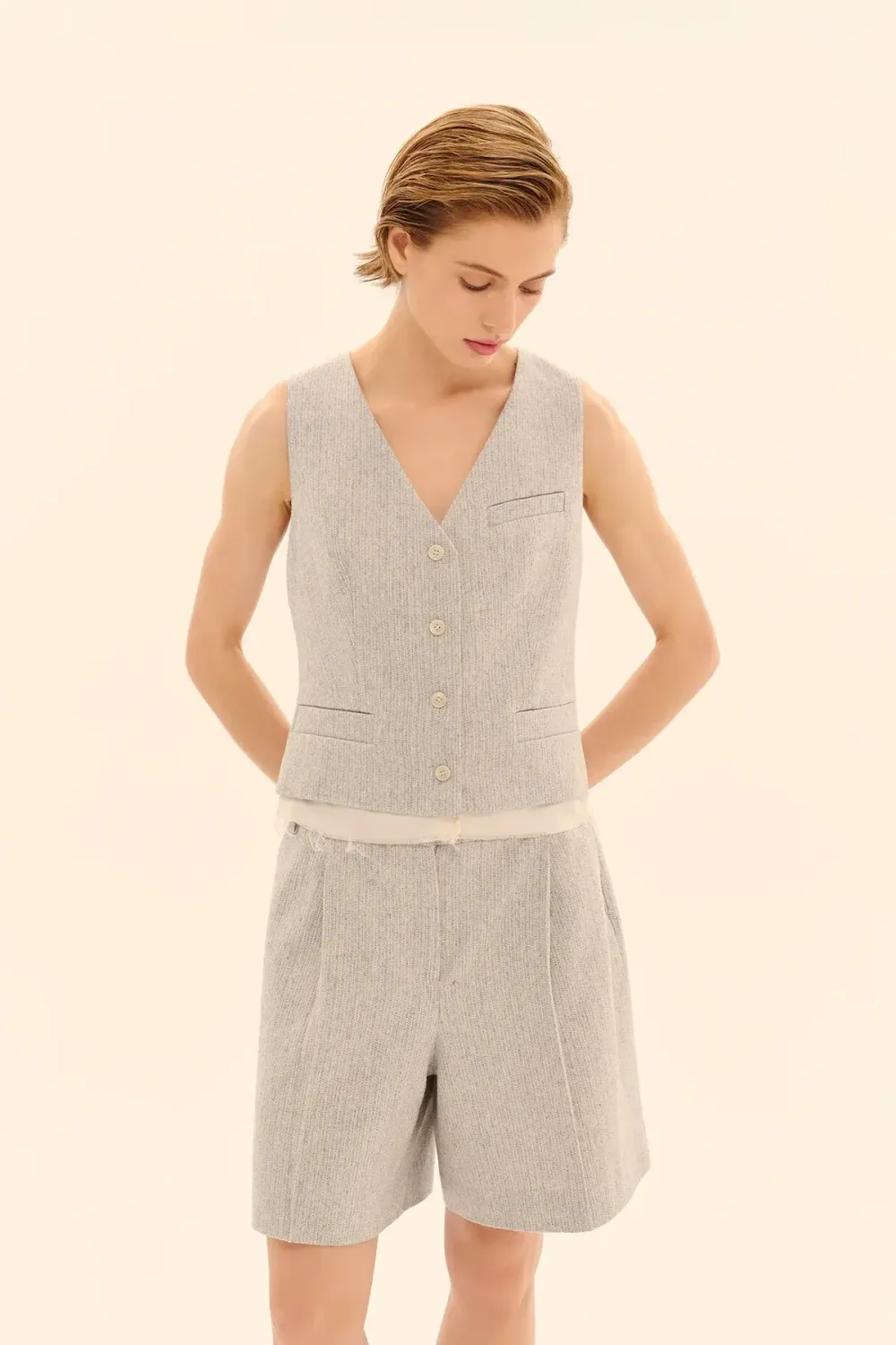 Бермуды (Office Days), серые