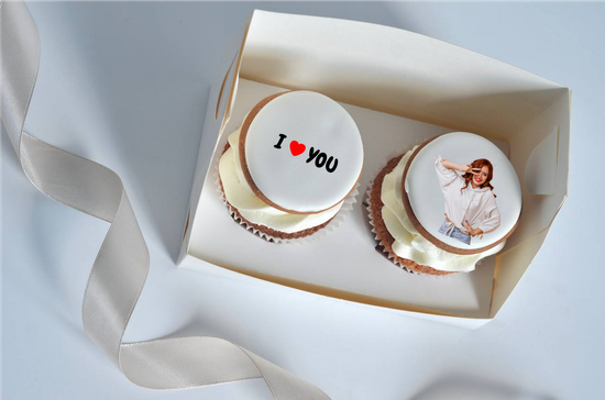 Капкейки с картинками и надписями на прянике, упаковка на 2 шт