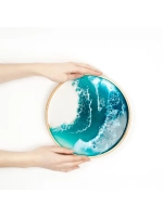 Деревянный поднос с эпоксидной смолой