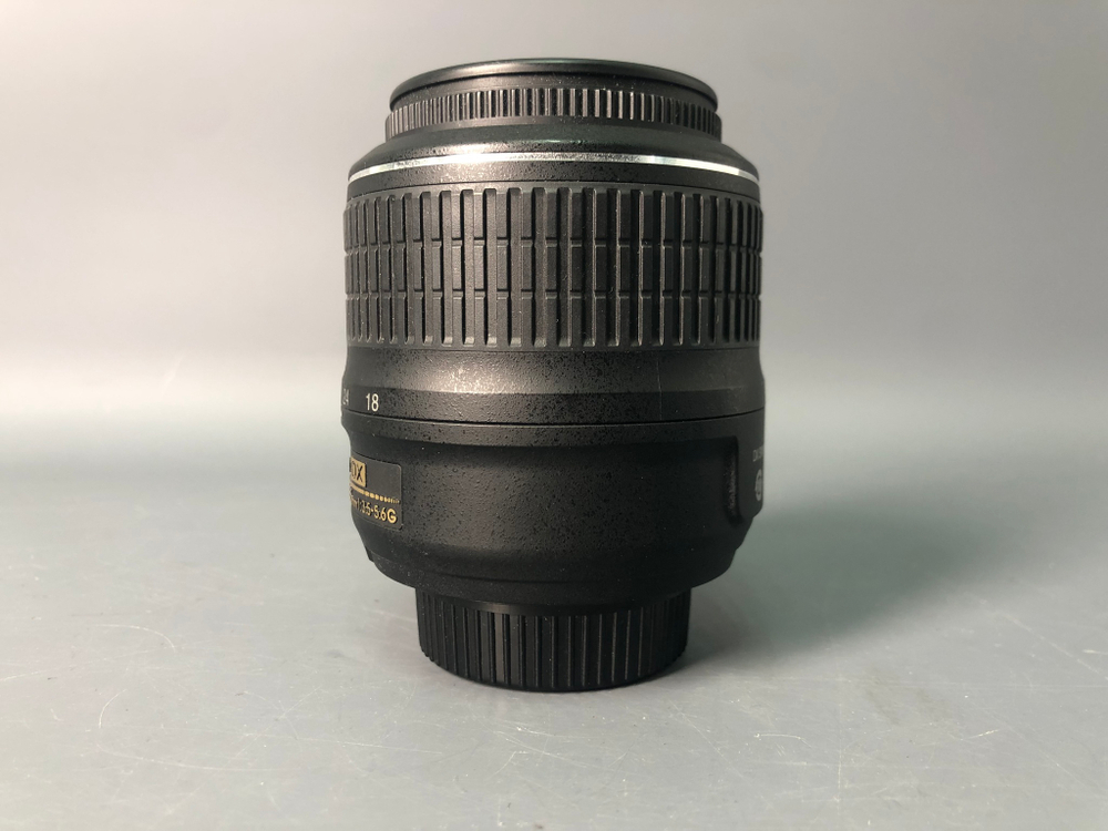 Nikon D3100 kit 18-55 mm