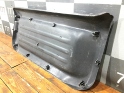 Обшивка двери багажника Suzuki Jimny 3 98-19 Б/У Оригинал 8377081A