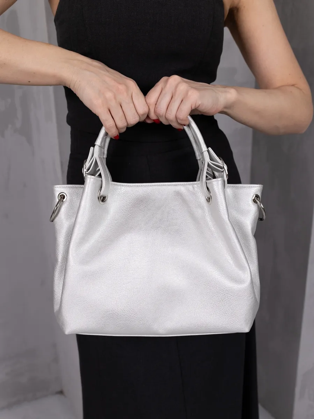 Сумка через плечо средняя тоут классическая