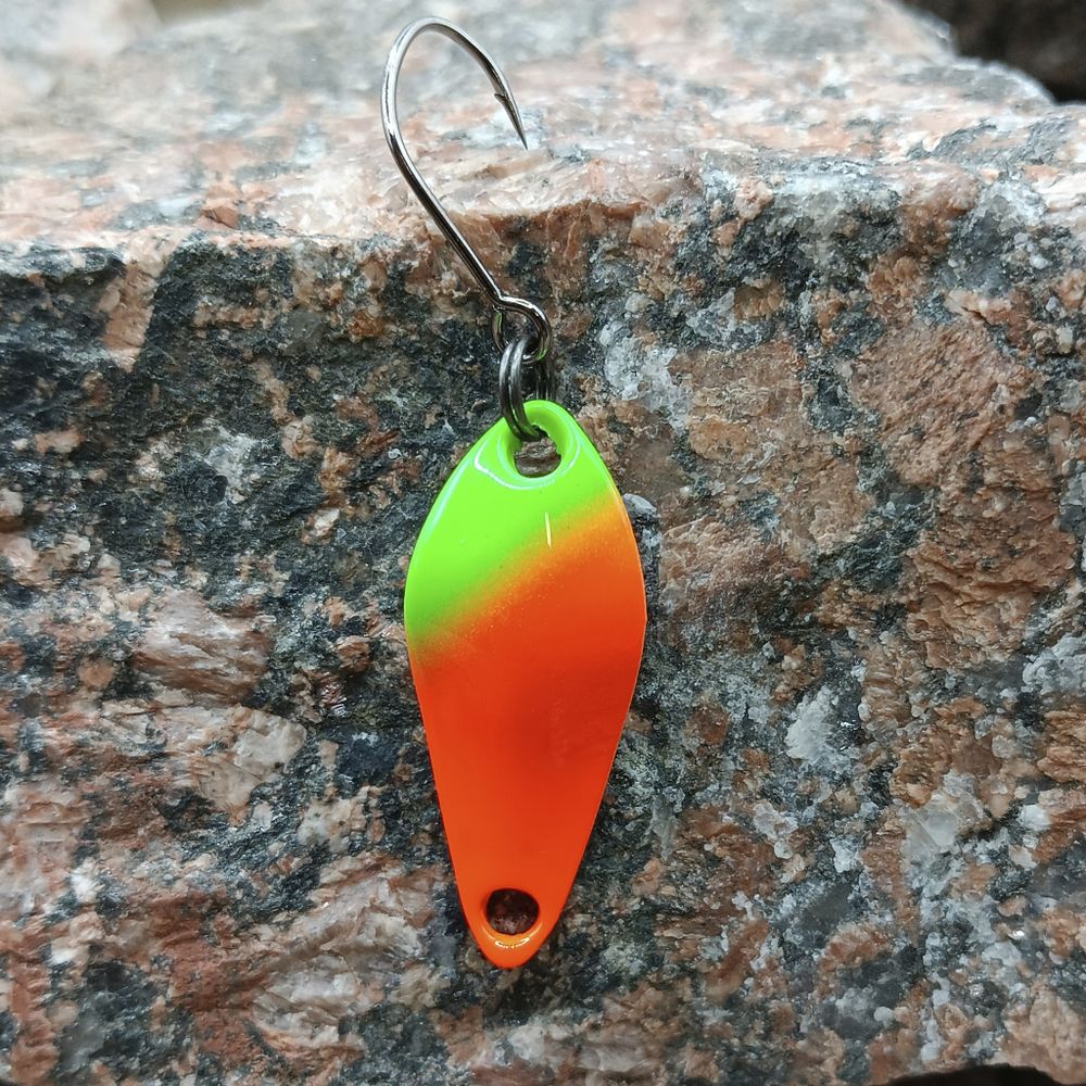 Блесна Micro Atom 2.5 гр Col:013