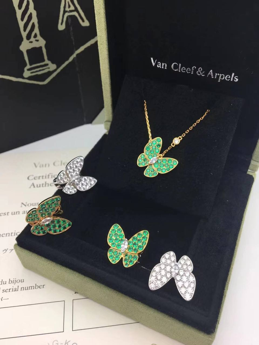 Кулон Van Cleef & Arpels