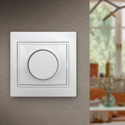 Светорегулятор Intro Plano 1-401-01 (диммер) поворотный, 600Вт 230В, IP20, СУ, белый