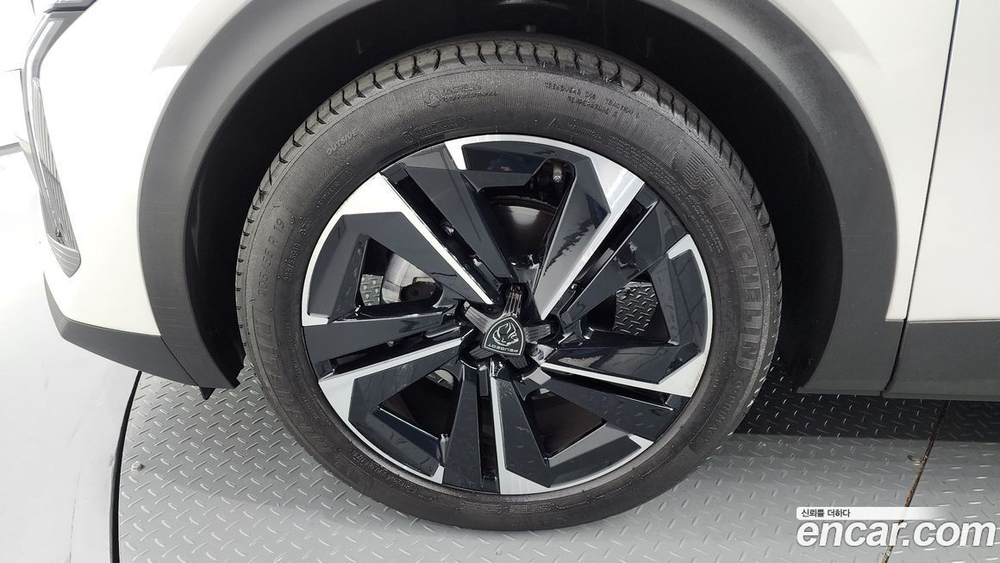 Peugeot 408 1.2 Pure Tech 알뤼르 (07.2023)