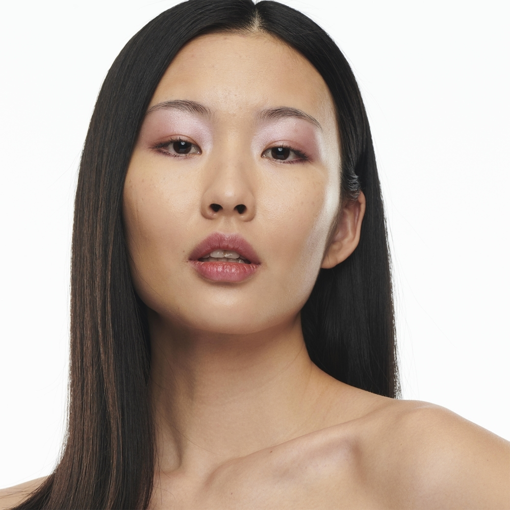 MAC Cosmetics Studio Radiance Serum-Powered Foundation - увлажняющая основа, 30 ml