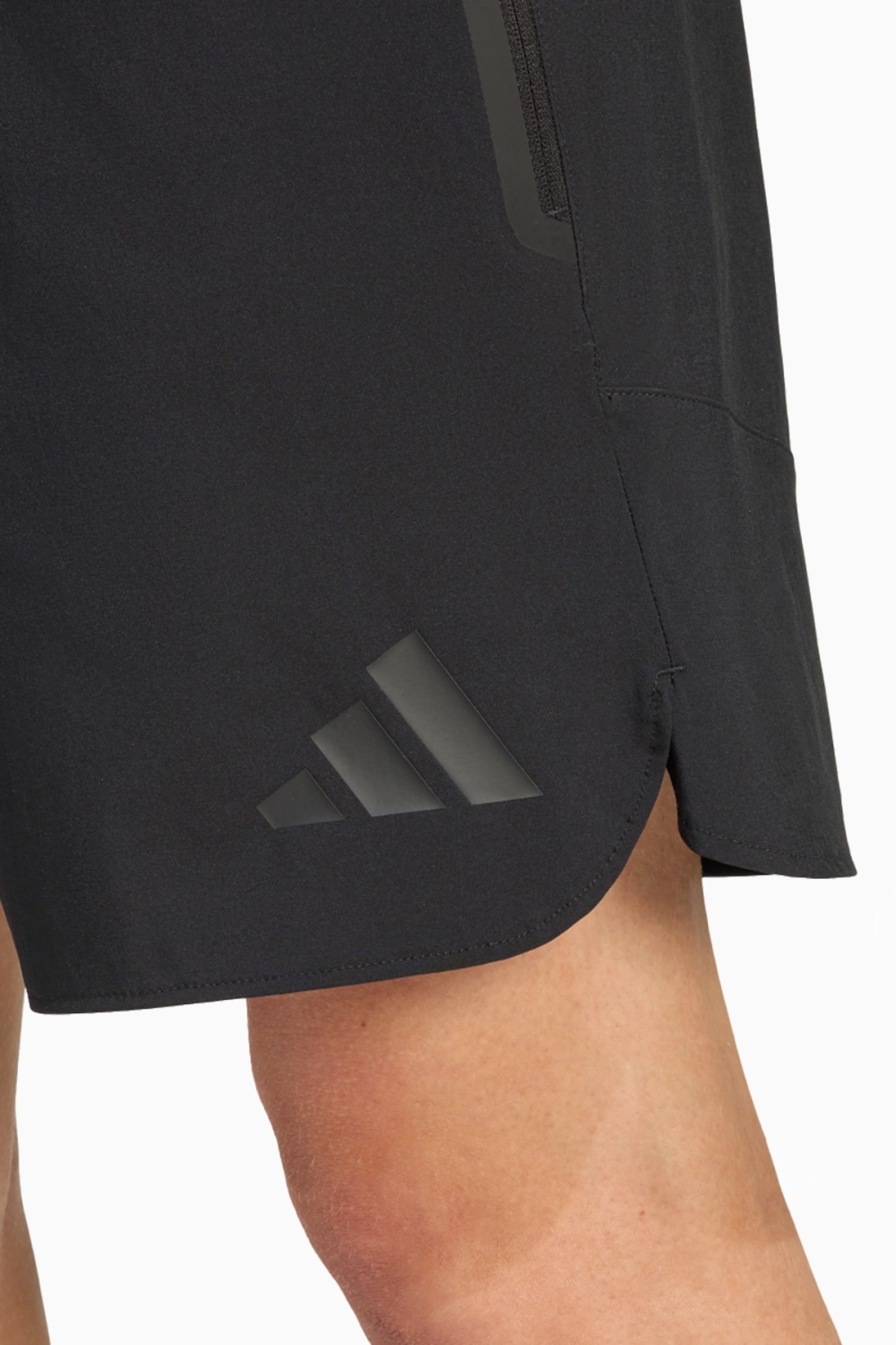 Шорты adidas Tiro Travel - черный