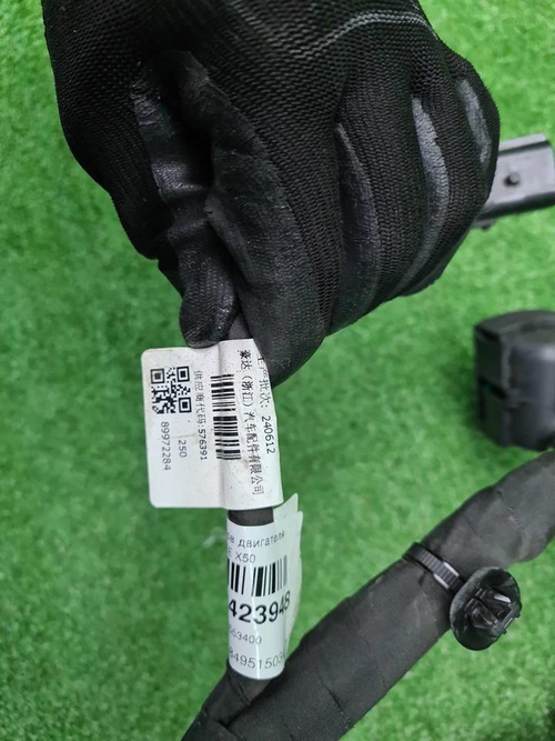 Проводка моторного отсека Geely Coolray (19-24)