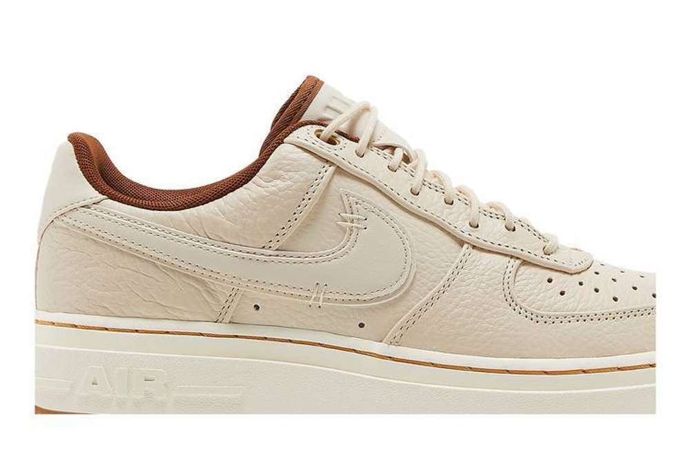 Кроссовки Nike Air Force 1 Luxe "Pecan"