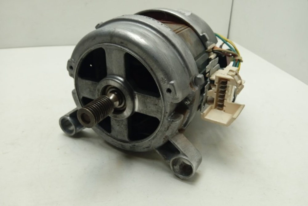 EWS1254E кт145 Двигатель 7 контактов для стиральной машины Electrolux EWS1254E б/у