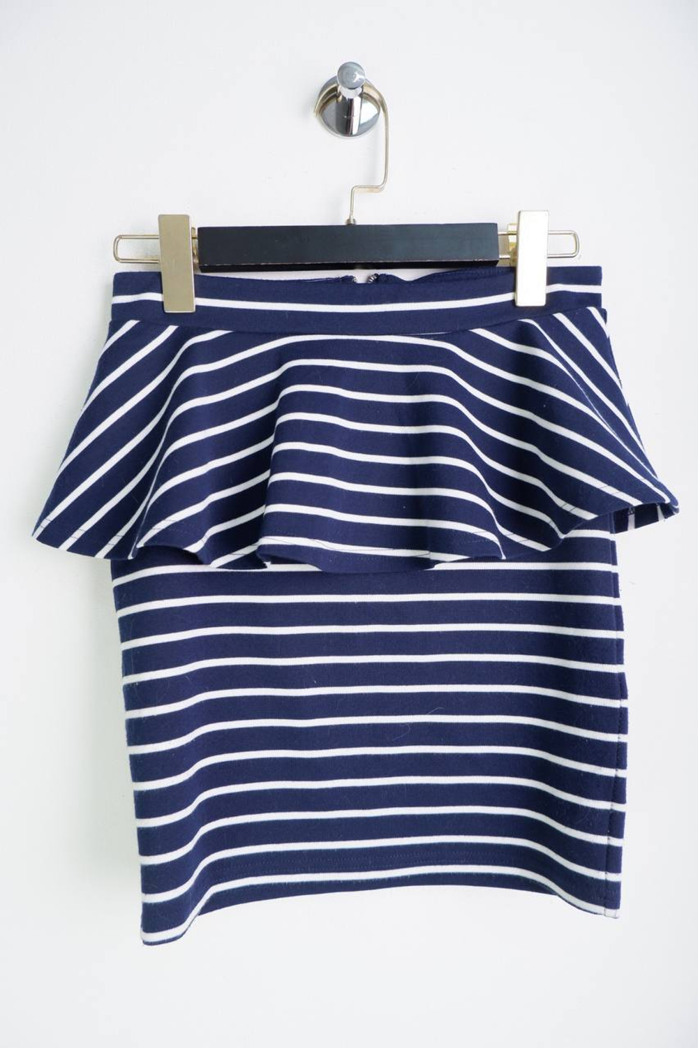 Юбка Zolla с баской, маркировка S, визуально на 44 размер