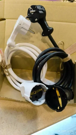 Удлинитель сетевой силовой 1метр с заземлением и с вилкой невидимкой МИНИ / Удлинитель с одной розеткой