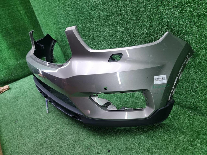 Бампер передний Volvo XC40 (2017-2022)