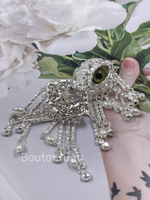 Серьги Скиапар. серебристые в форме глаза со стразами и жемчугом