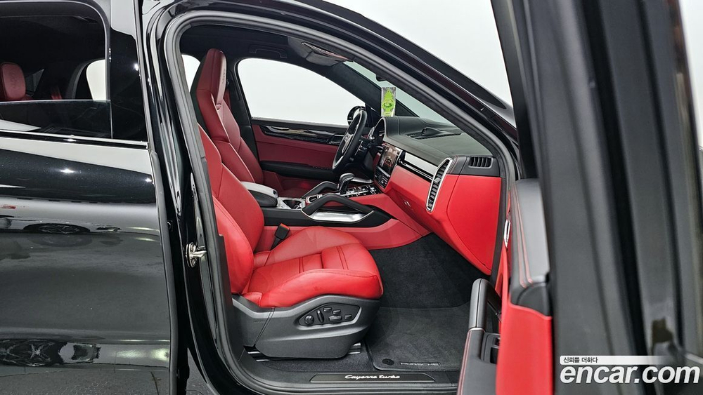 Porsche Cayenne (PO536) 4.0 Turbo Coupe (06.2023)