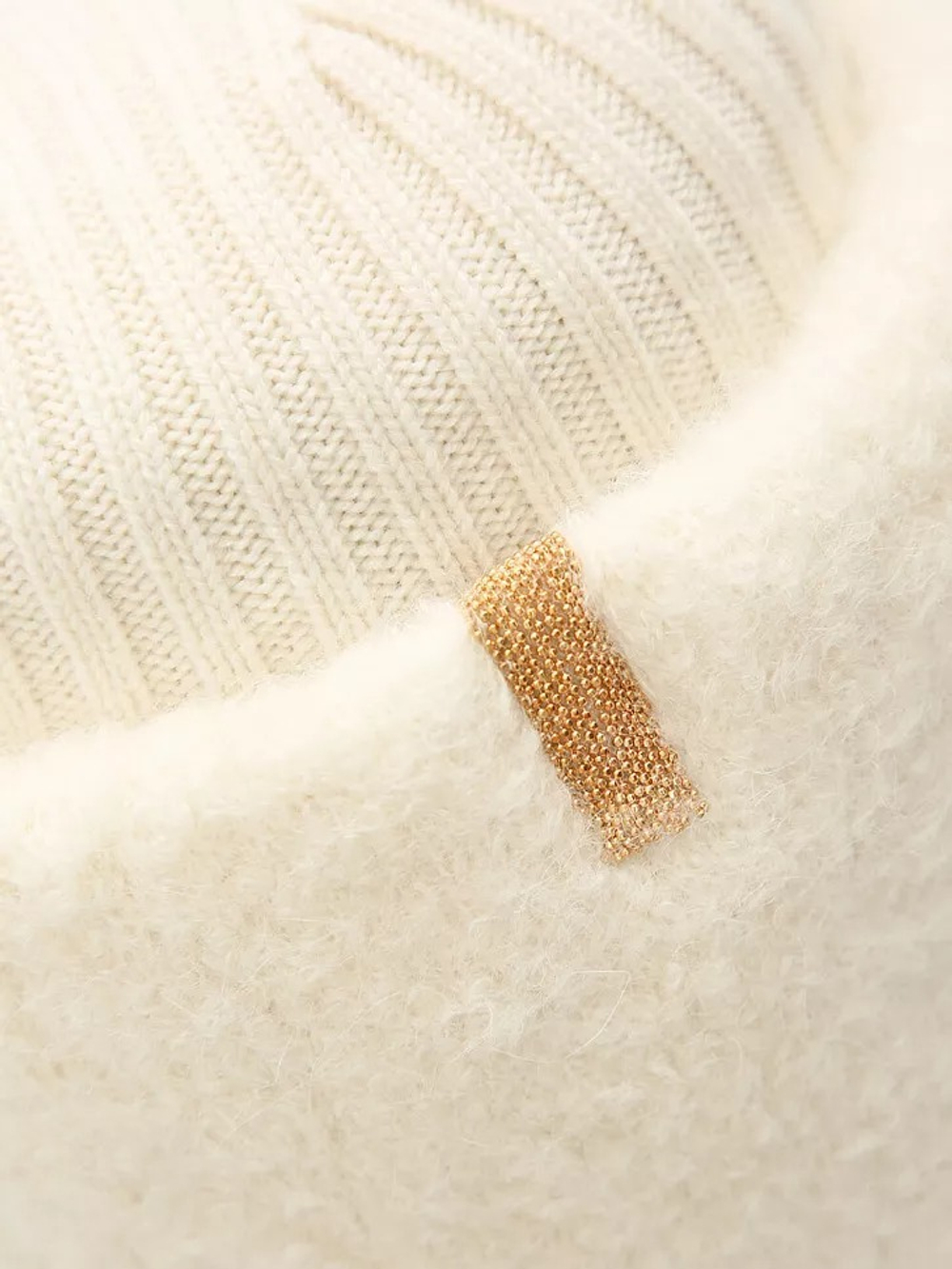 Шапка женская FREE AGE