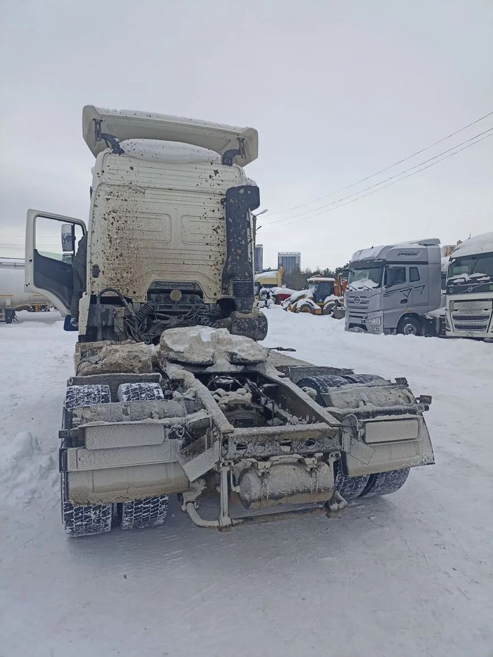 КамАЗ 5490 4x2 Седельный тягач 5490-802-DC (Дизель/Газ, 12,0 л, 401 л.с., АТ)