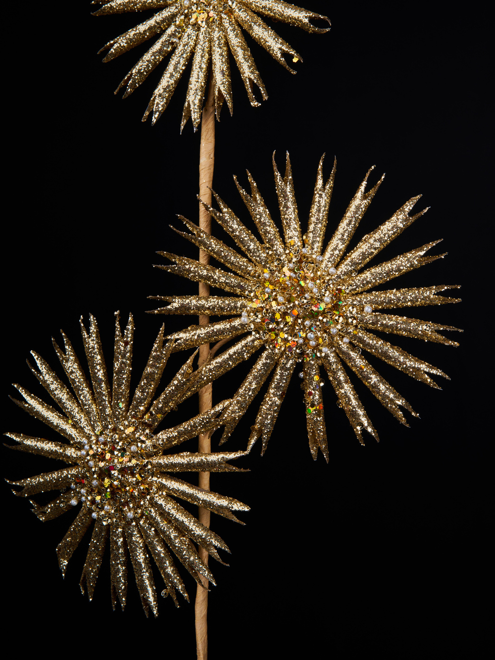 Веточка с цветами 20х51см ChristmasDeLuxe золото