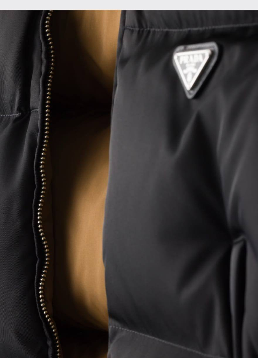 Пуховик Prada