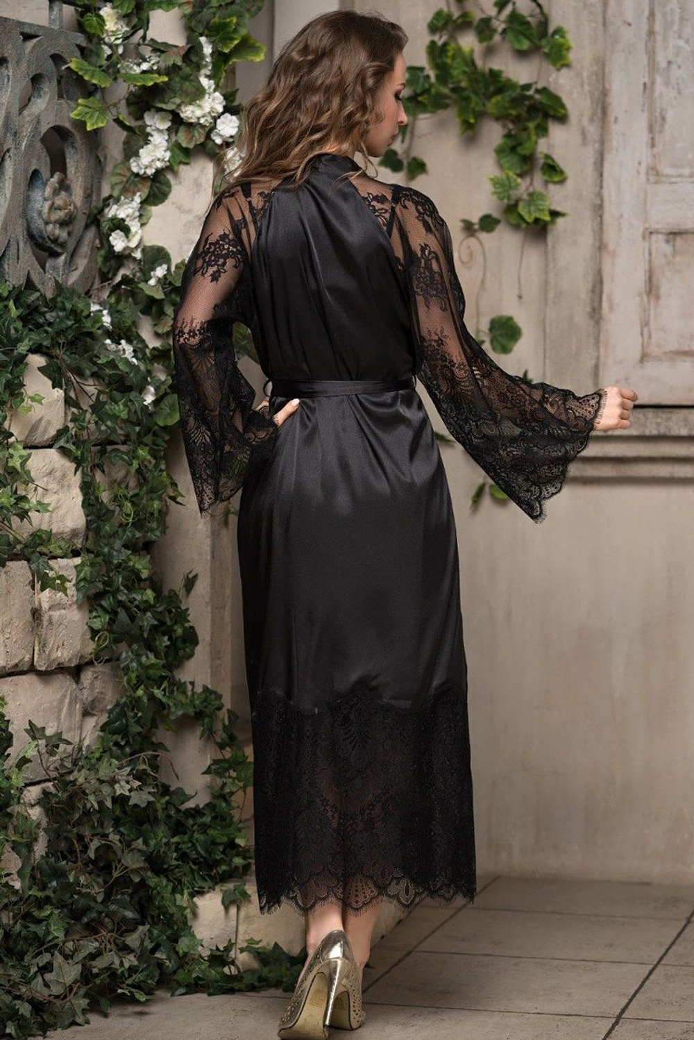 Длинный халатик Afrodita с кружевом