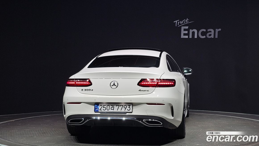 Mercedes-Benz E-Class W213 E300d 4MATIC Coupe (12.2022)