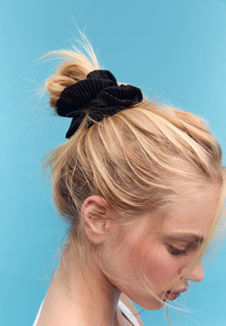 STRADIVARIUS Набор из 2 плиссированных резинок для волос, черный