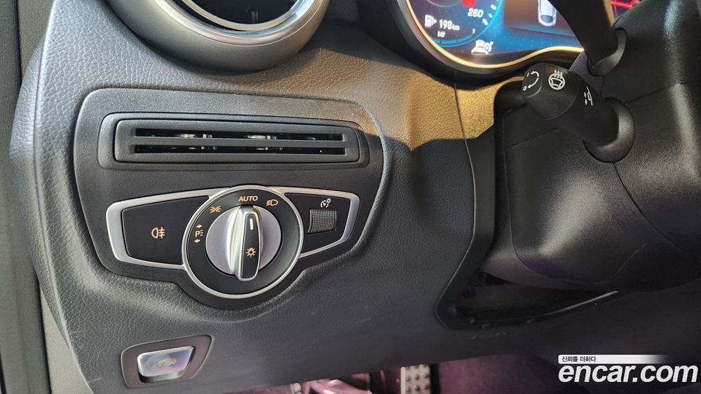 Mercedes-Benz GLC-Class X253 GLC300e 4MATIC Coupe Premium 패키지 (03.2022)