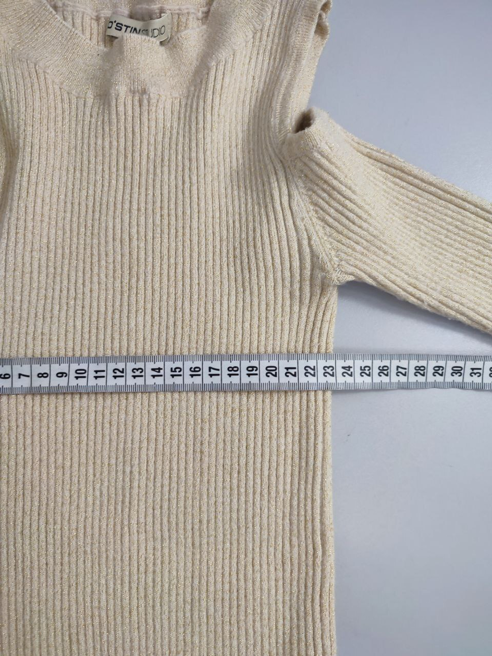 Джемпер Ostin светлый 42 размер