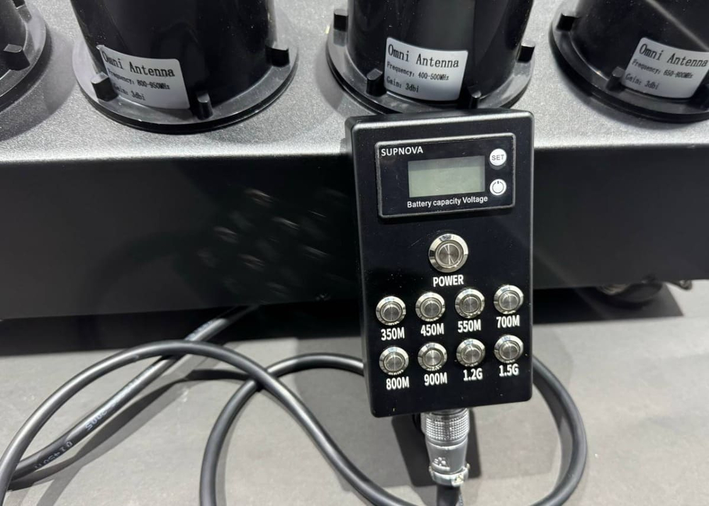 Автомобильный подавитель дронов РЭБ Барьер 8 400 w 8 каналов