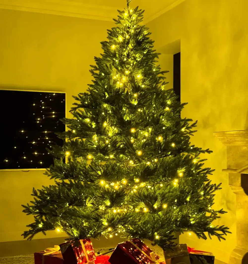 Елка с гирляндой встроенной «Престиж» (Литая хвоя) 230 см / 2,3 м